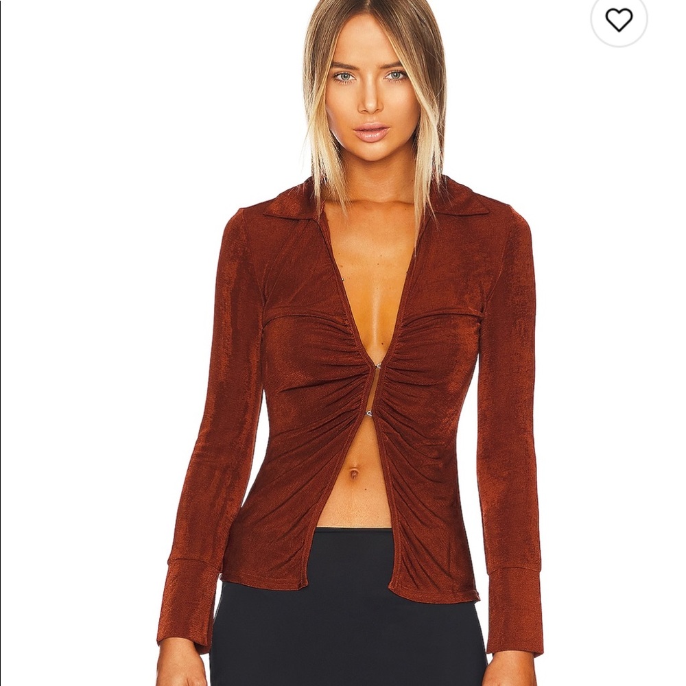 Revolve - Ruched top in Brown